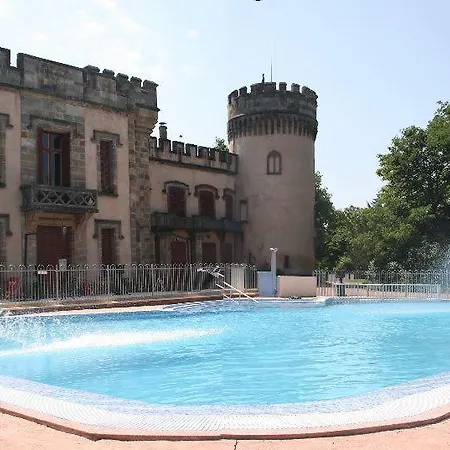 Chateau-camping La Grange Fort, 63500