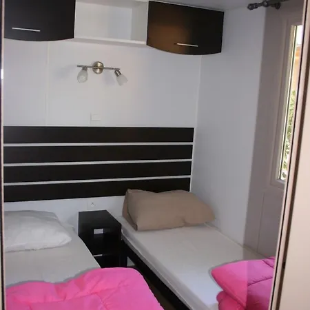 Camping Chateau-camping La Grange Fort, 63500