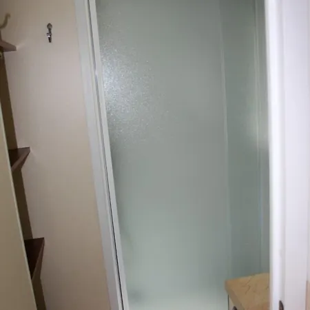 Camping Chateau-camping La Grange Fort, 63500 Les Pradeaux