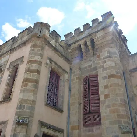 营地 Chateau-camping La Grange Fort, 63500 Les Pradeaux