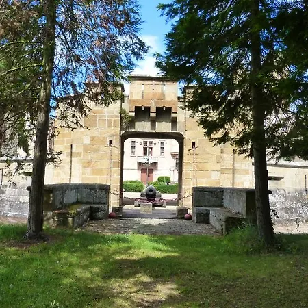 营地 Chateau-camping La Grange Fort, 63500 Les Pradeaux
