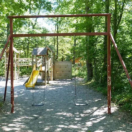 Campsite Chateau-camping La Grange Fort, 63500 Les Pradeaux