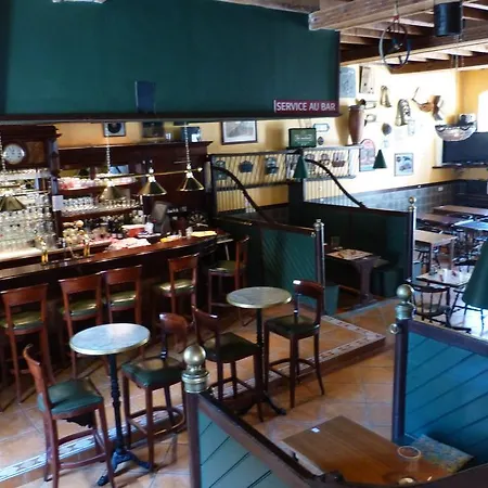 Camping Chateau-camping La Grange Fort, 63500 Les Pradeaux