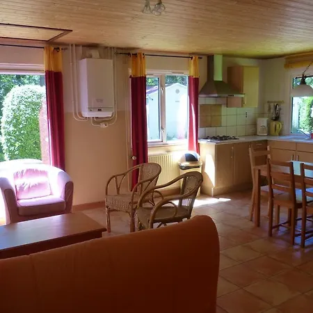 Campsite Chateau-camping La Grange Fort, 63500 Les Pradeaux