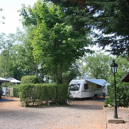 营地 Chateau-camping La Grange Fort, 63500
