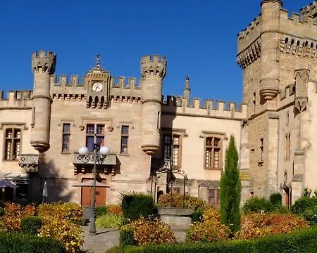 Chateau-camping La Grange Fort, 63500 Camping 3*